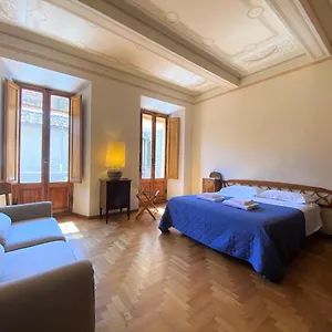 La Fonte-with Balcony Close By Piazza Del Campo Apartment